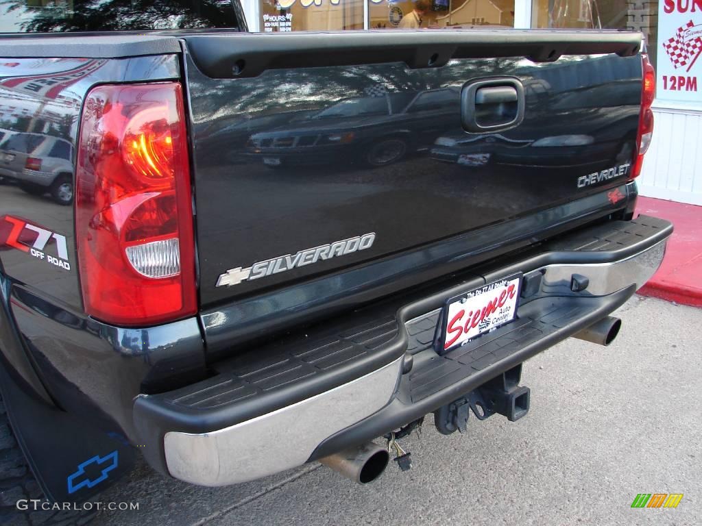 2003 Silverado 1500 LT Extended Cab 4x4 - Dark Gray Metallic / Medium Gray photo #12