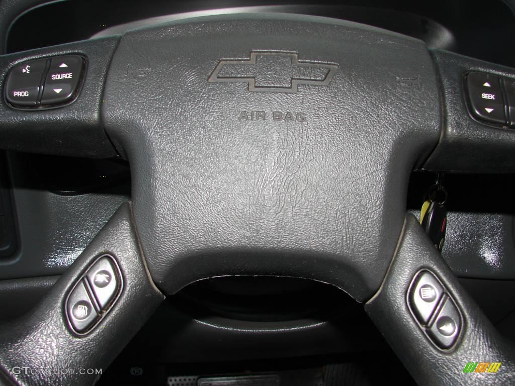 2003 Silverado 1500 LT Extended Cab 4x4 - Dark Gray Metallic / Medium Gray photo #23