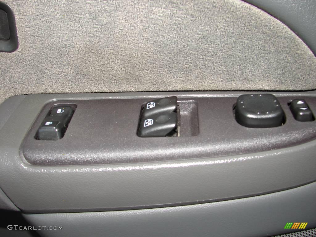 2003 Silverado 1500 LT Extended Cab 4x4 - Dark Gray Metallic / Medium Gray photo #27