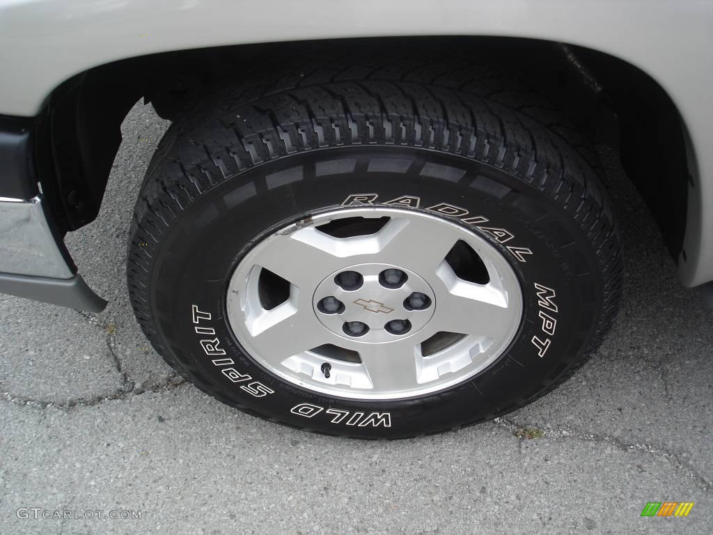 2004 Silverado 1500 Z71 Extended Cab 4x4 - Silver Birch Metallic / Dark Charcoal photo #15