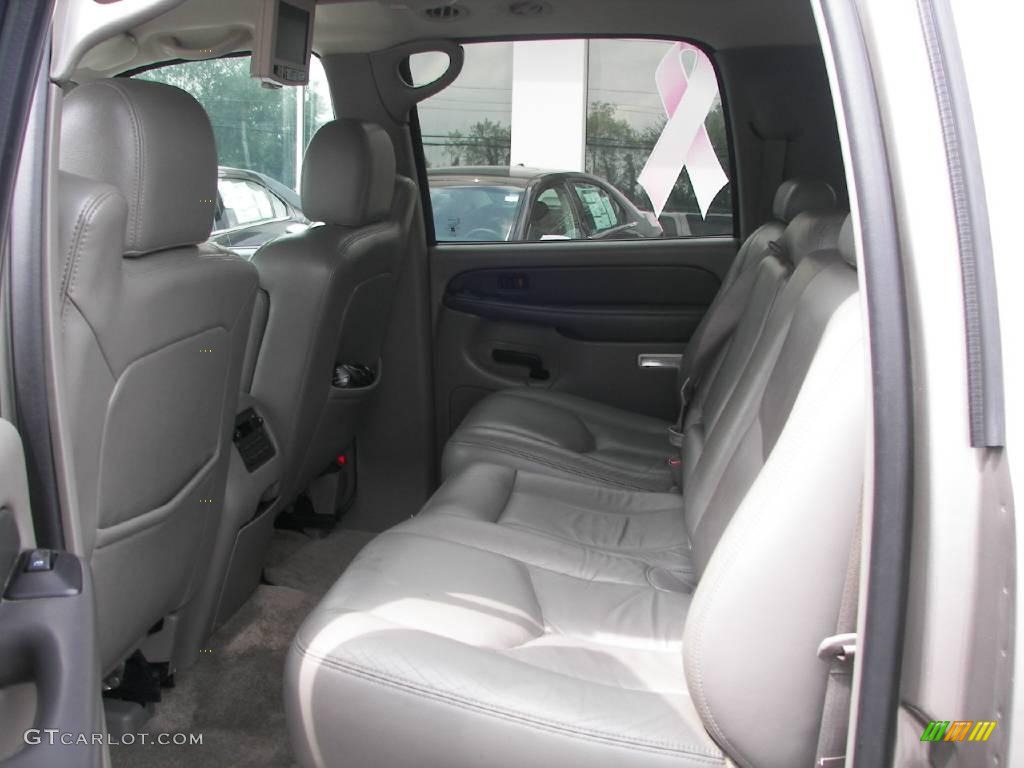 2003 Suburban 1500 Z71 4x4 - Light Pewter Metallic / Tan/Neutral photo #6
