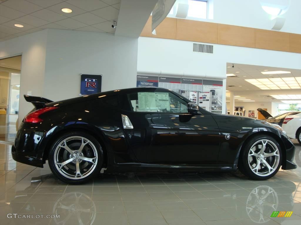 2009 370Z NISMO Coupe - Magnetic Black / NISMO Black/Red photo #10