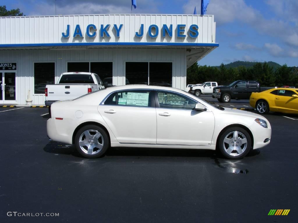 2010 White Diamond Tricoat Chevrolet Malibu Lt Sedan