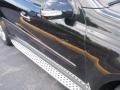 Obsidian Black Metallic - GL 450 4Matic Photo No. 6