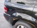 Obsidian Black Metallic - GL 450 4Matic Photo No. 8
