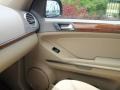 Obsidian Black Metallic - GL 450 4Matic Photo No. 28