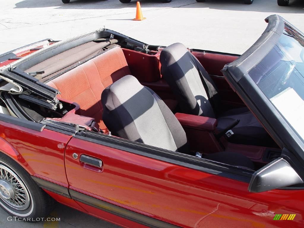 1986 Mustang LX Convertible - Bright Red / Red photo #17