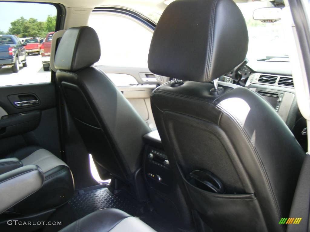 2007 Suburban 1500 Z71 4x4 - Black / Ebony photo #27