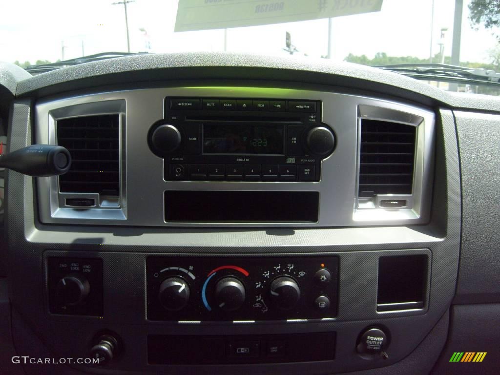 2008 Ram 2500 Big Horn Quad Cab 4x4 - Brilliant Black Crystal Pearl / Medium Slate Gray photo #24