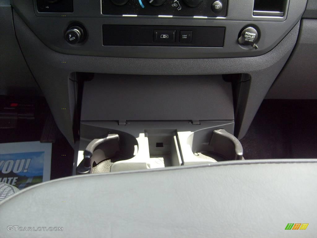 2008 Ram 2500 Big Horn Quad Cab 4x4 - Brilliant Black Crystal Pearl / Medium Slate Gray photo #25