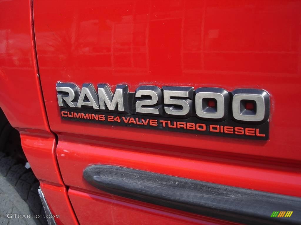 1998 Ram 2500 Laramie Extended Cab 4x4 - Flame Red / Dark Gray photo #7