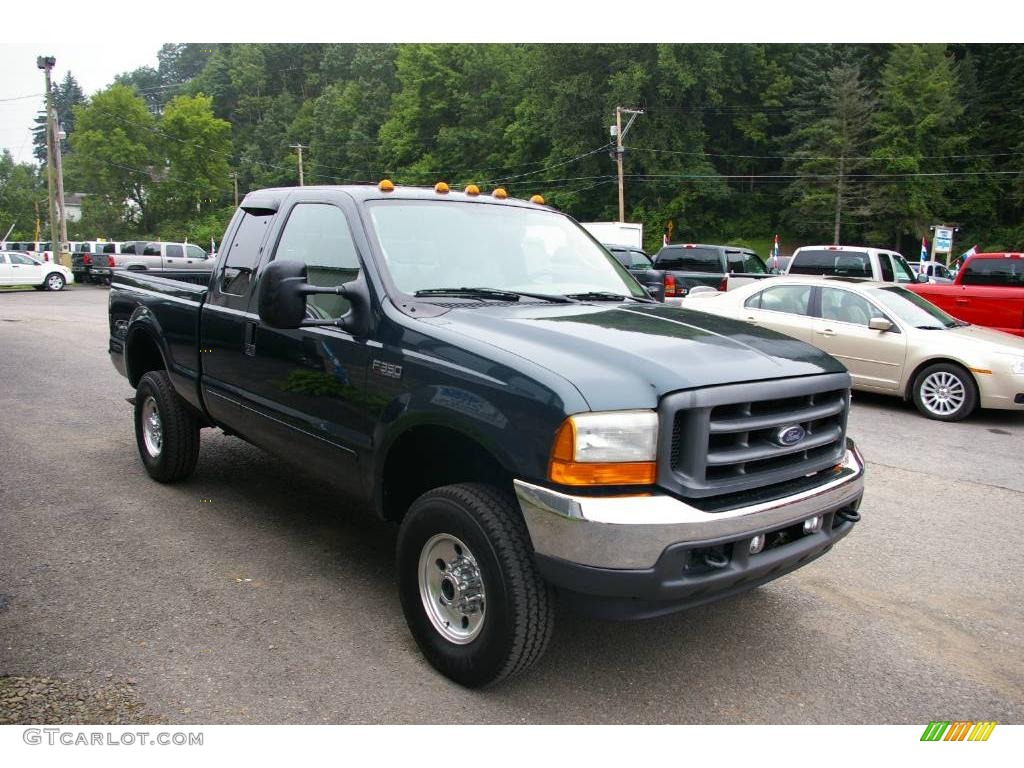 2004 F350 Super Duty XLT SuperCab 4x4 - Dark Green Satin / Medium Parchment photo #17