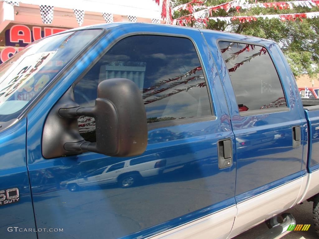 2002 F250 Super Duty XLT Crew Cab 4x4 - Island Blue Metallic / Medium Flint photo #24