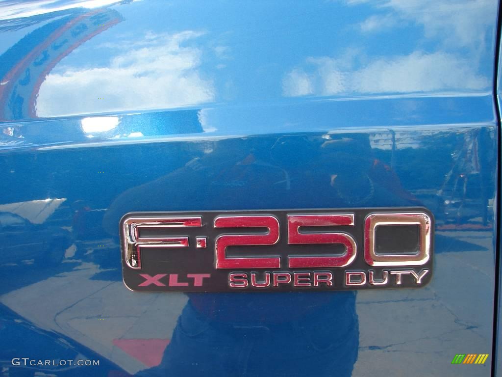 2002 F250 Super Duty XLT Crew Cab 4x4 - Island Blue Metallic / Medium Flint photo #42