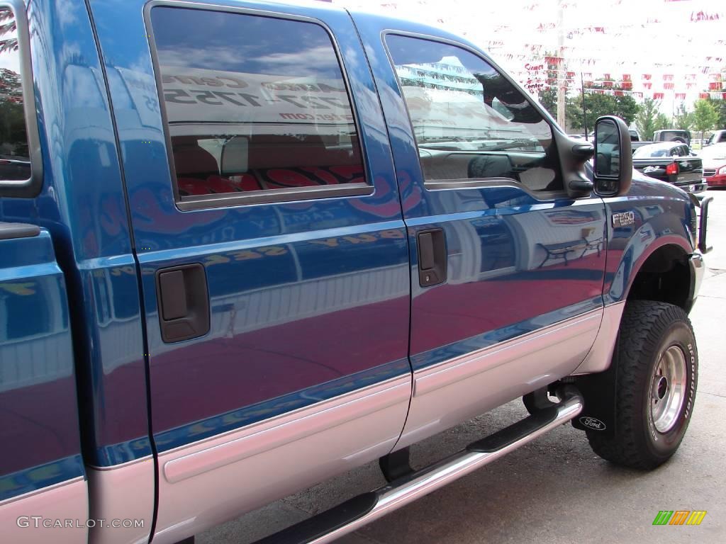 2002 F250 Super Duty XLT Crew Cab 4x4 - Island Blue Metallic / Medium Flint photo #47