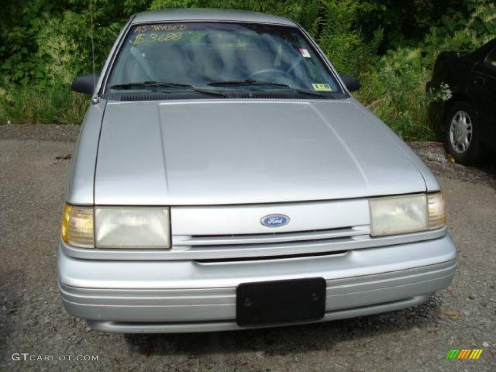 1993 Tempo GL Sedan - Silver Metallic / Blue photo #3