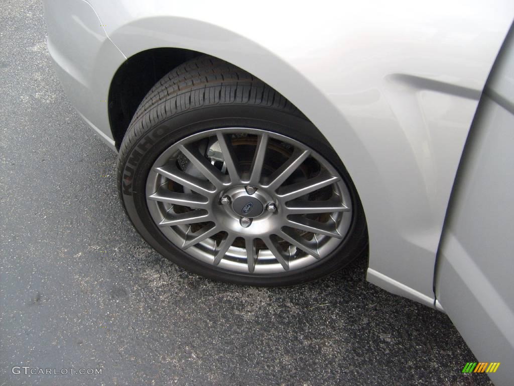 2009 Focus SES Coupe - Brilliant Silver Metallic / Medium Stone photo #15