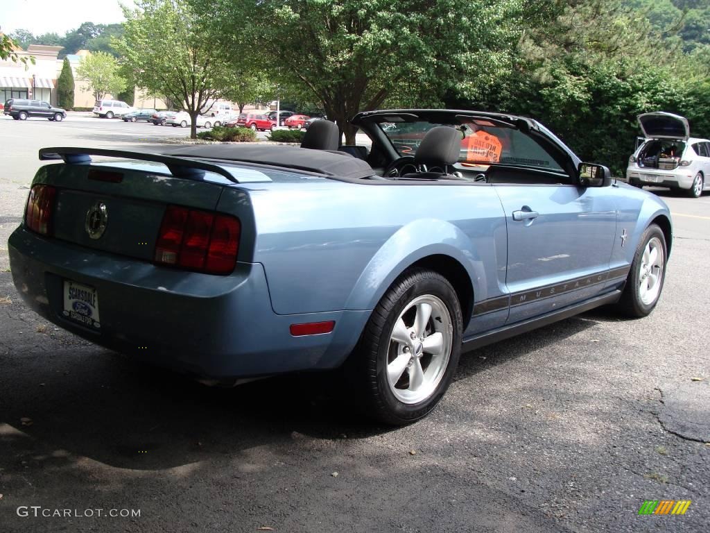 2006 Mustang V6 Premium Convertible - Windveil Blue Metallic / Dark Charcoal photo #4