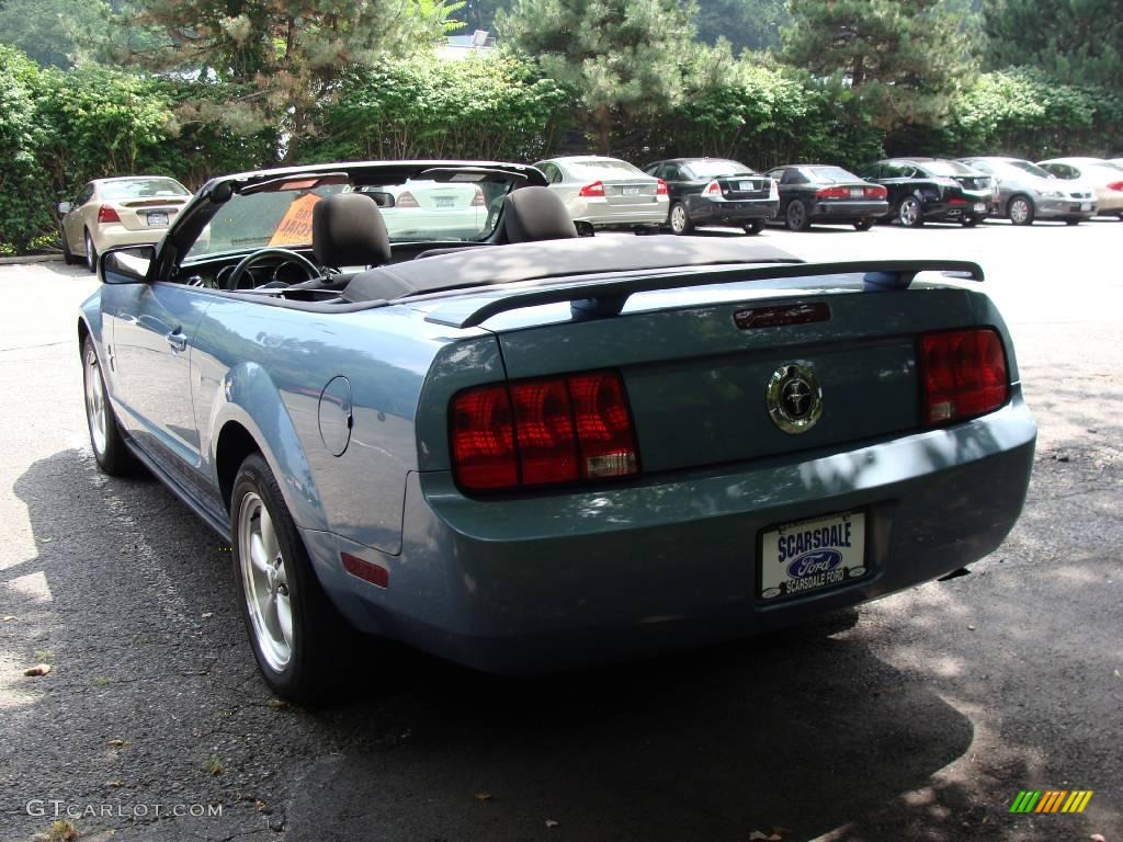 2006 Mustang V6 Premium Convertible - Windveil Blue Metallic / Dark Charcoal photo #6