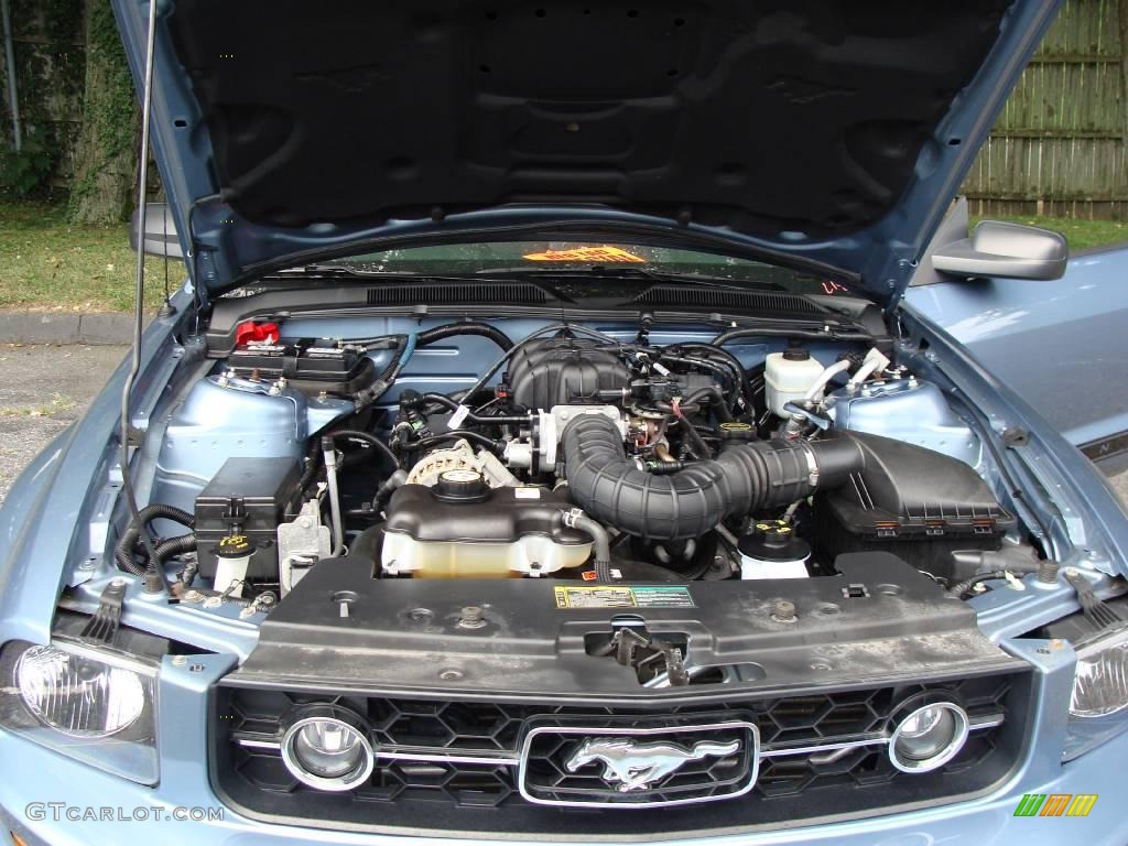 2006 Mustang V6 Premium Convertible - Windveil Blue Metallic / Dark Charcoal photo #24