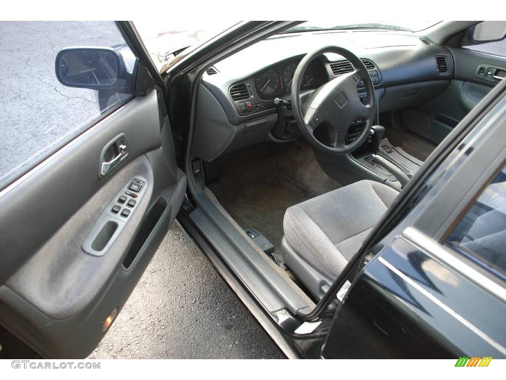 1996 Accord LX Sedan - Granada Black Pearl Metallic / Gray photo #23