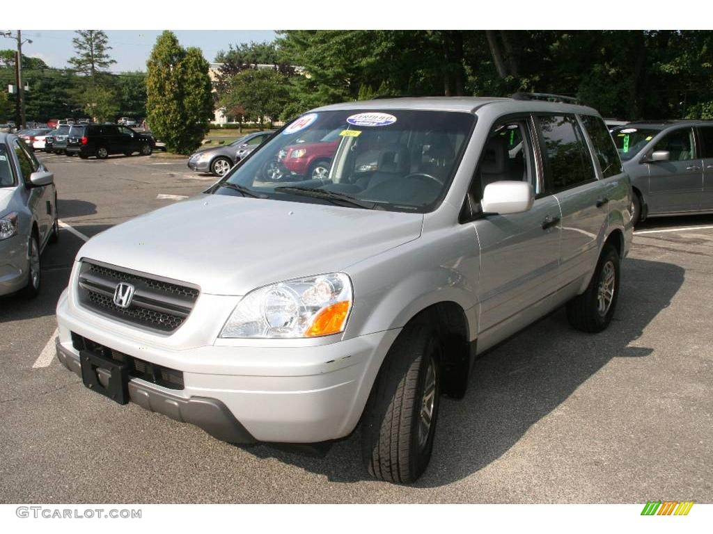 Starlight Silver Metallic Honda Pilot