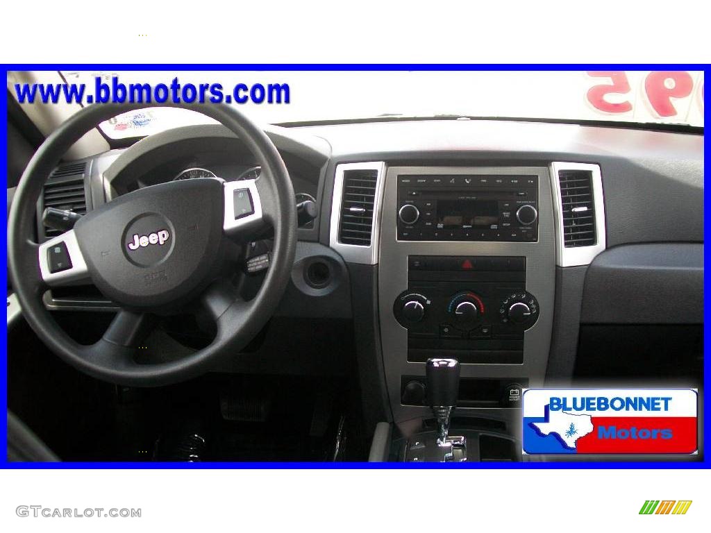 2008 Grand Cherokee Laredo - Bright Silver Metallic / Dark Slate Gray photo #9