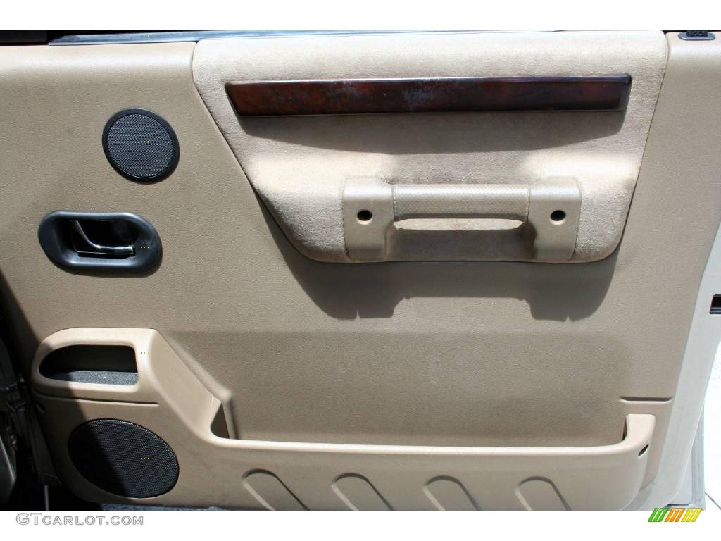 2001 Discovery II SE - Blenheim Silver Metallic / Bahama Beige photo #30