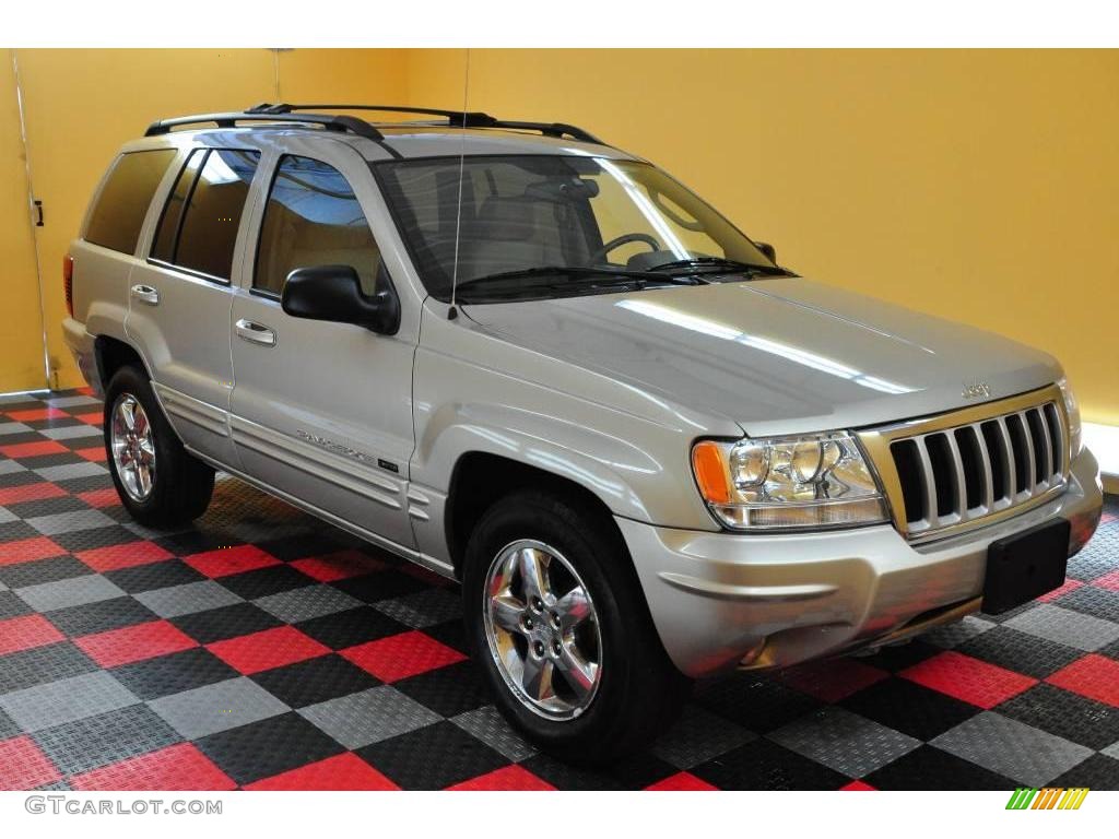2004 Grand Cherokee Limited 4x4 - Bright Silver Metallic / Taupe photo #1