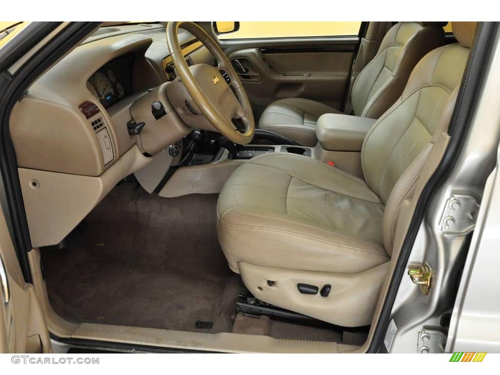 2004 Grand Cherokee Limited 4x4 - Bright Silver Metallic / Taupe photo #12