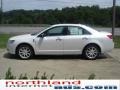 2010 White Platinum Tri-Coat Lincoln MKZ FWD  photo #5