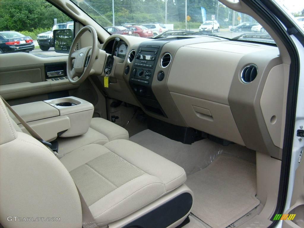 2006 F150 XLT SuperCab 4x4 - Oxford White / Tan photo #17