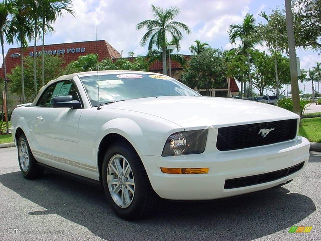 2008 Mustang V6 Deluxe Convertible - Performance White / Medium Parchment photo #1