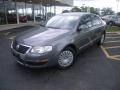 United Grey Metallic - Passat 2.0T Sedan Photo No. 1