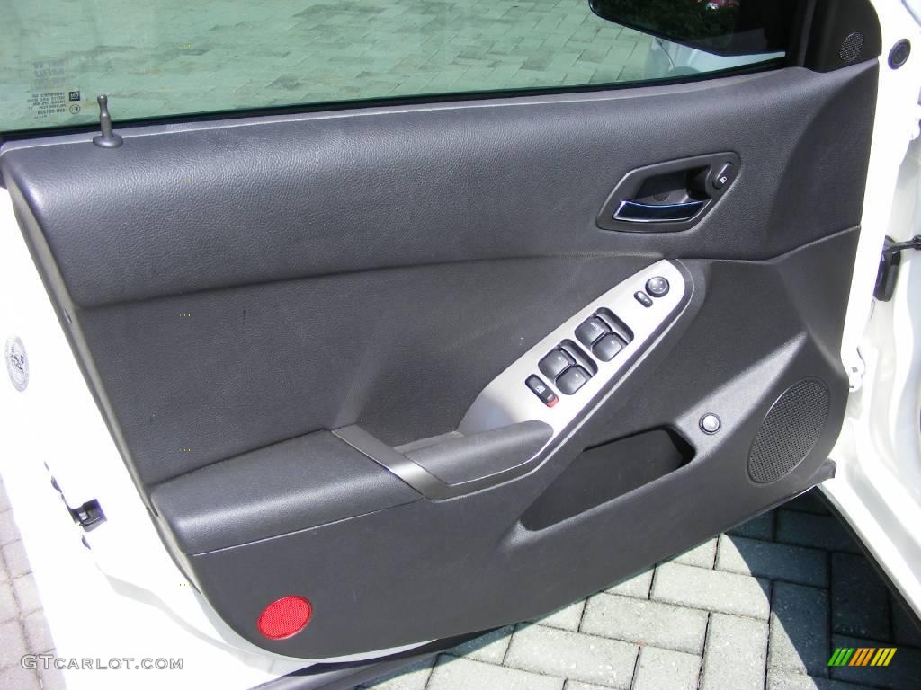 2005 G6 Sedan - Ivory White / Ebony photo #11