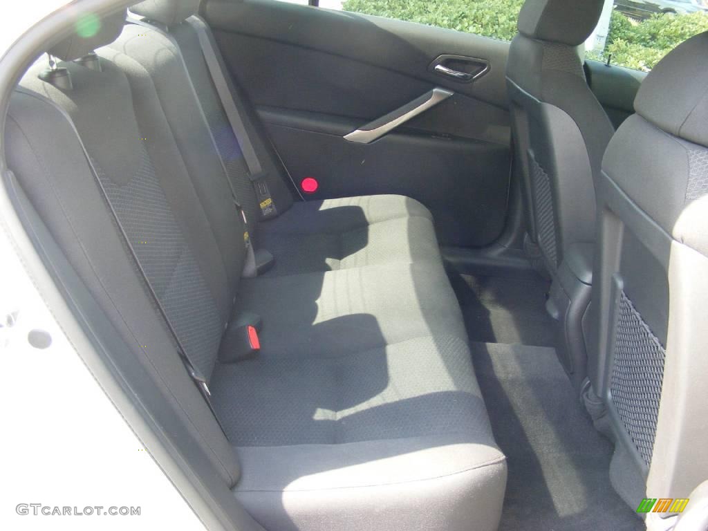 2005 G6 Sedan - Ivory White / Ebony photo #15