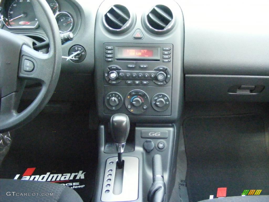 2005 G6 Sedan - Ivory White / Ebony photo #20