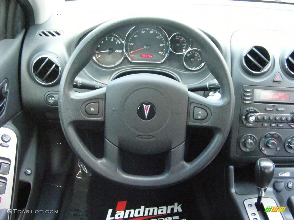 2005 G6 Sedan - Ivory White / Ebony photo #22