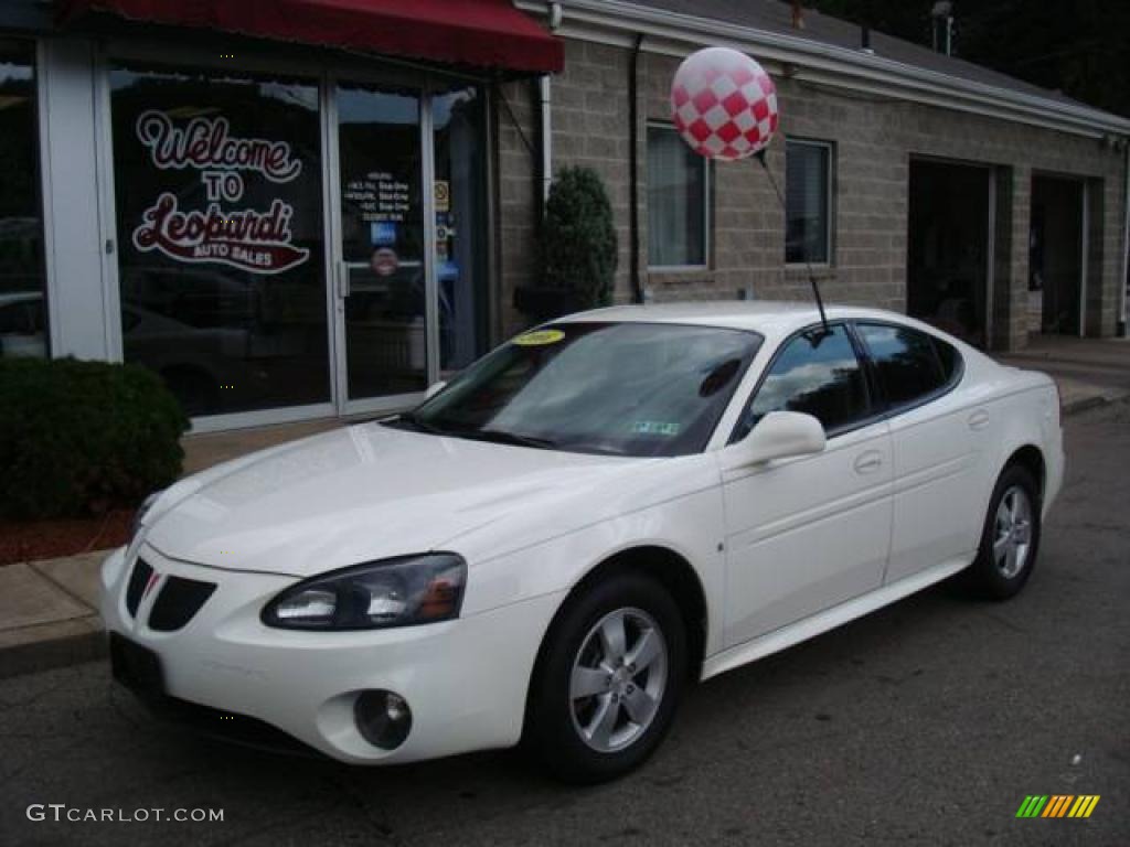 2008 Grand Prix Sedan - Ivory White / Ebony photo #1