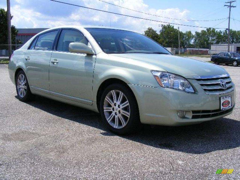 2007 Avalon Limited - Silver Pine Pearl / Ivory photo #1