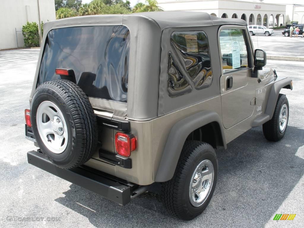 2006 Wrangler X 4x4 - Light Khaki Metallic / Khaki photo #5