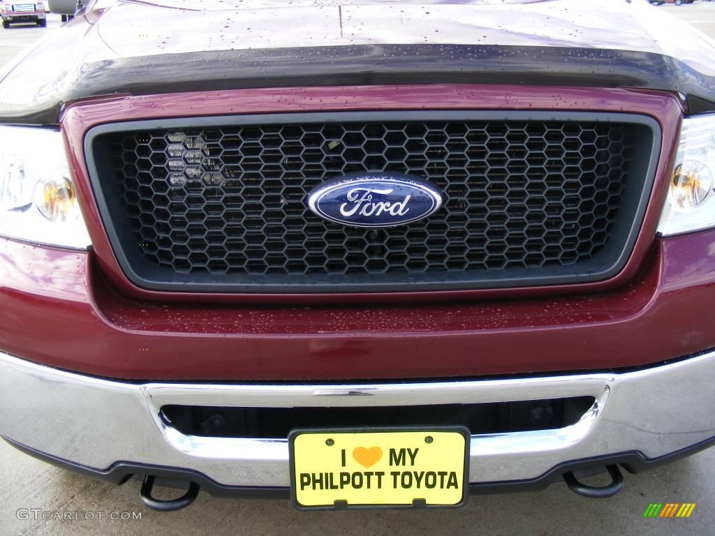 2006 F150 XLT SuperCrew 4x4 - Dark Toreador Red Metallic / Tan photo #17
