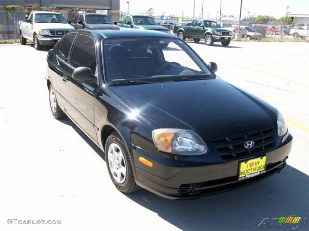 2003 Accent Coupe - Ebony Black / Gray photo #41