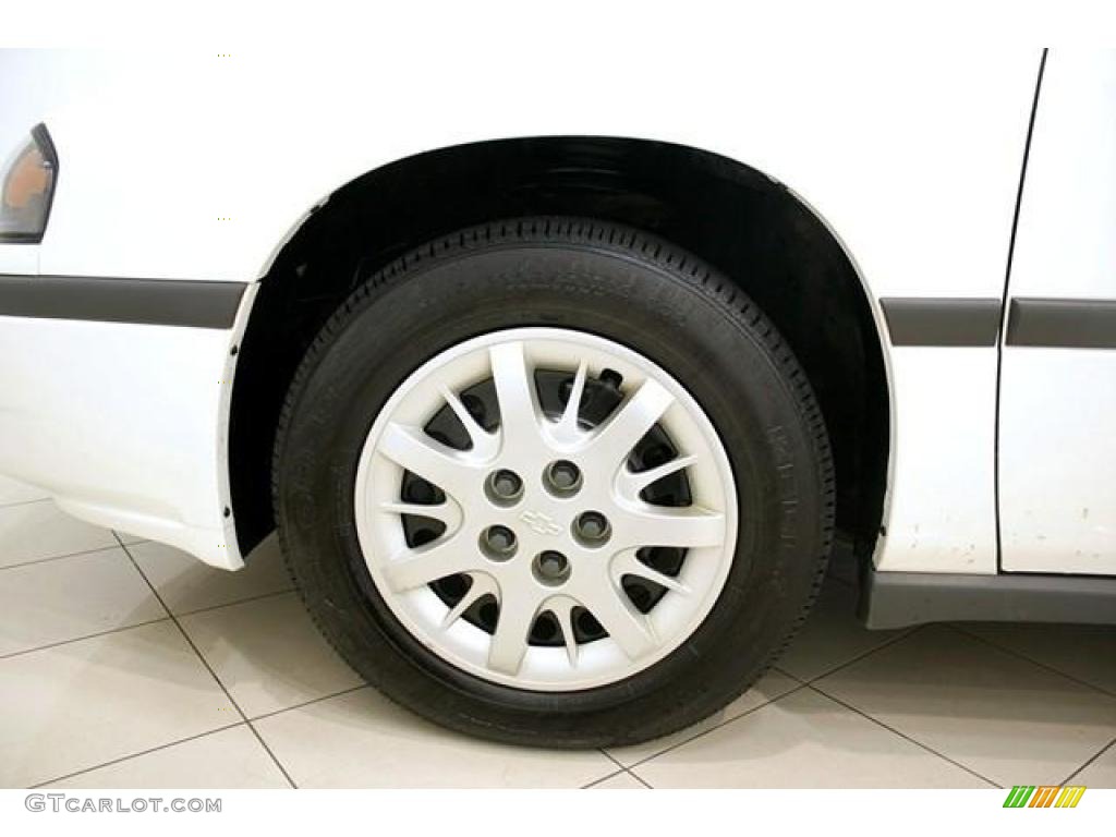 2004 Impala  - White / Neutral Beige photo #19
