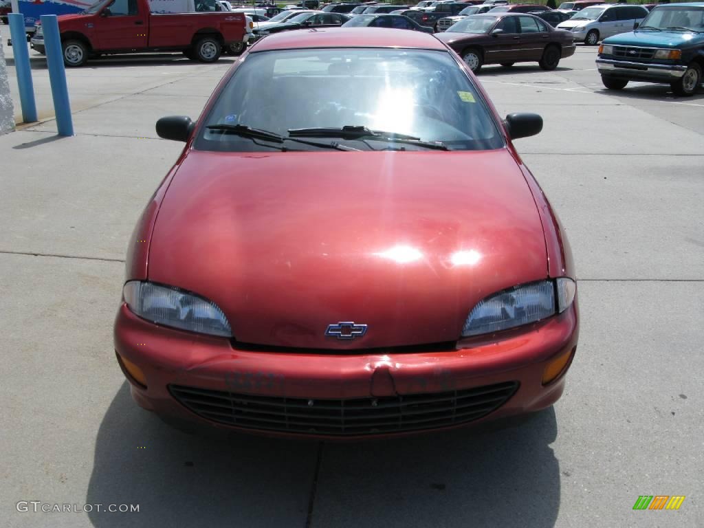 1997 Cavalier LS Sedan - Cayenne Red Metallic / Graphite photo #2