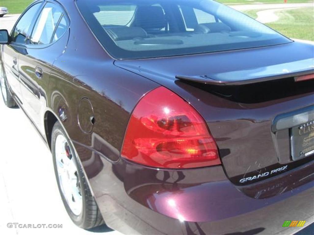 2006 Grand Prix GXP Sedan - Dark Cherry Metallic / Ebony photo #5