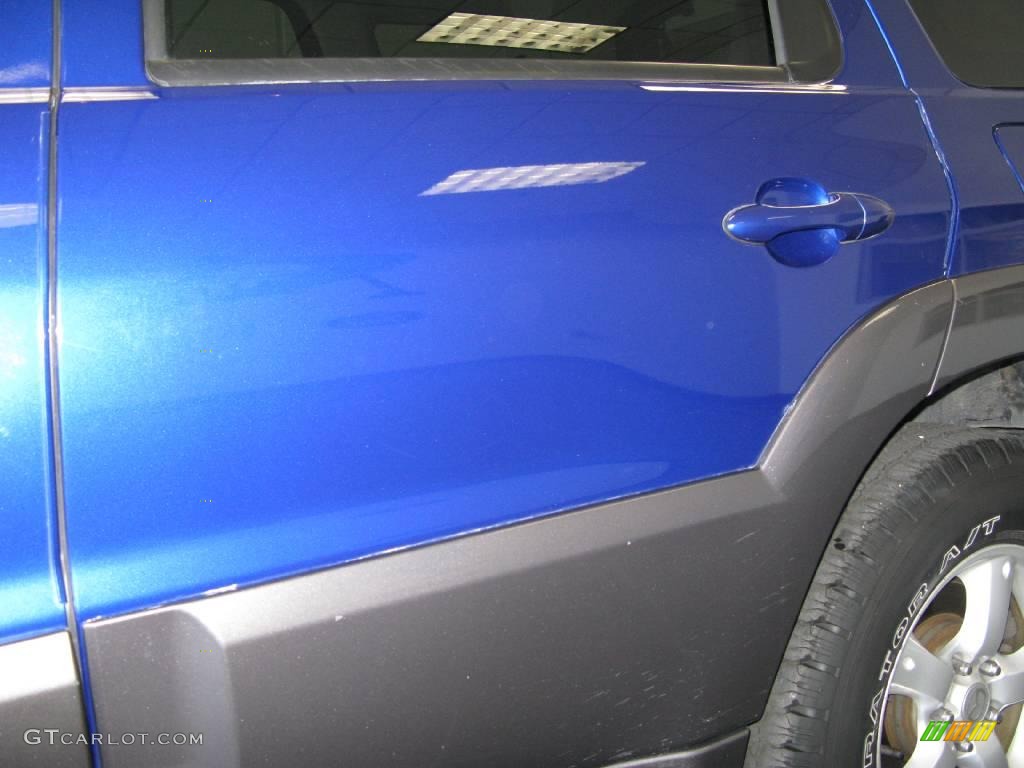 2005 Tribute s 4WD - Lapis Blue Metallic / Dark Flint Gray photo #19