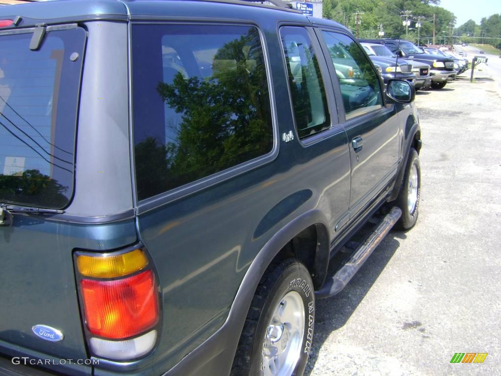 1997 Explorer Sport 4x4 - Medium Willow Metallic / Medium Graphite photo #44