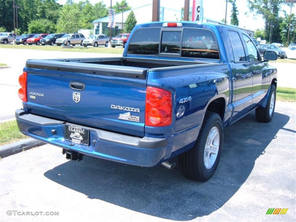2009 Dakota Big Horn Crew Cab 4x4 - Deep Water Blue Pearl / Dark Slate Gray/Medium Slate Gray photo #3