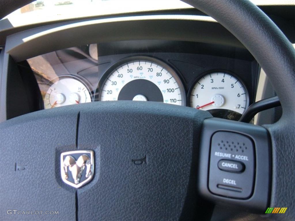 2009 Dakota Big Horn Crew Cab 4x4 - Deep Water Blue Pearl / Dark Slate Gray/Medium Slate Gray photo #13
